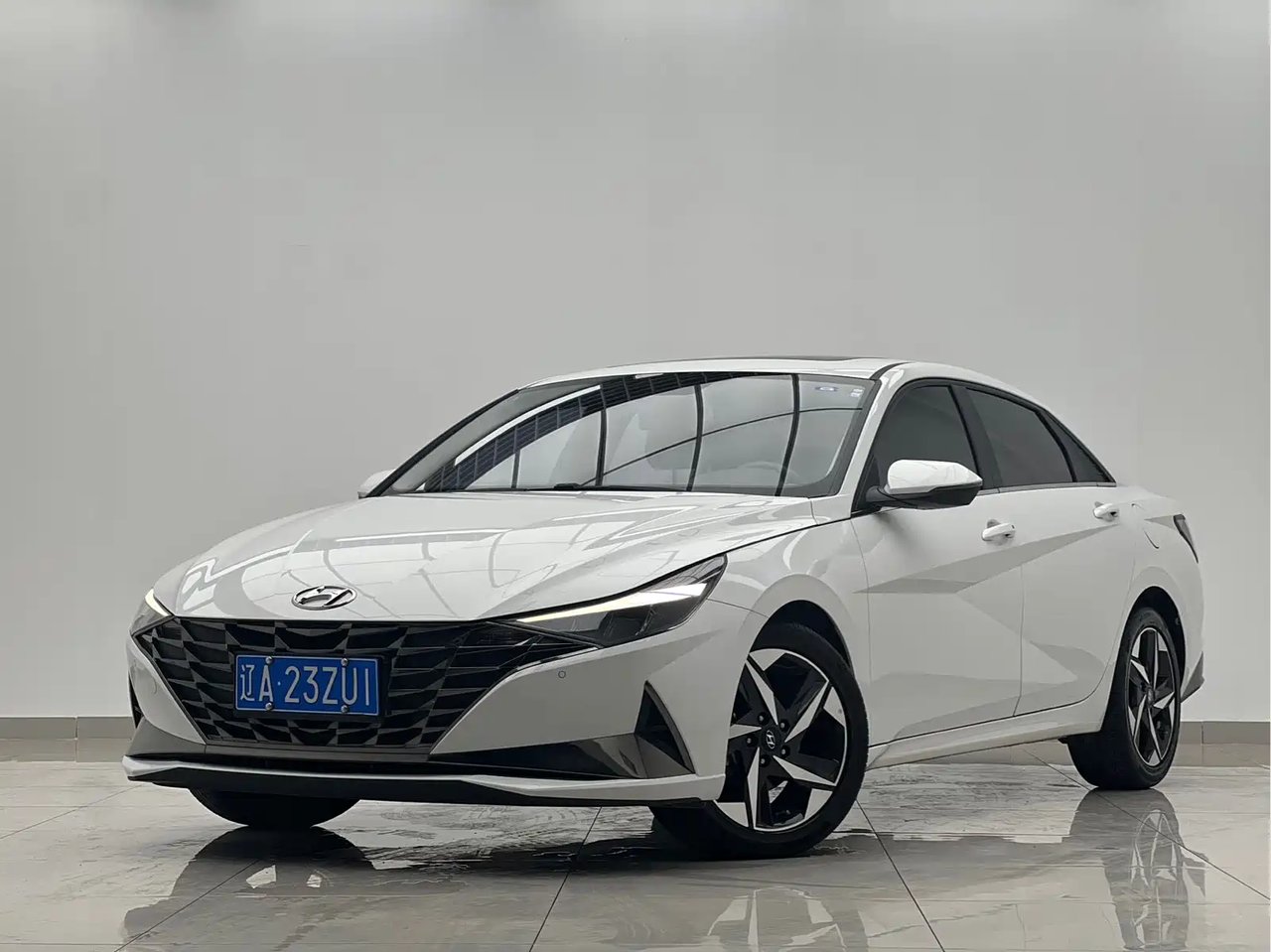 Hyundai Elantra 2022