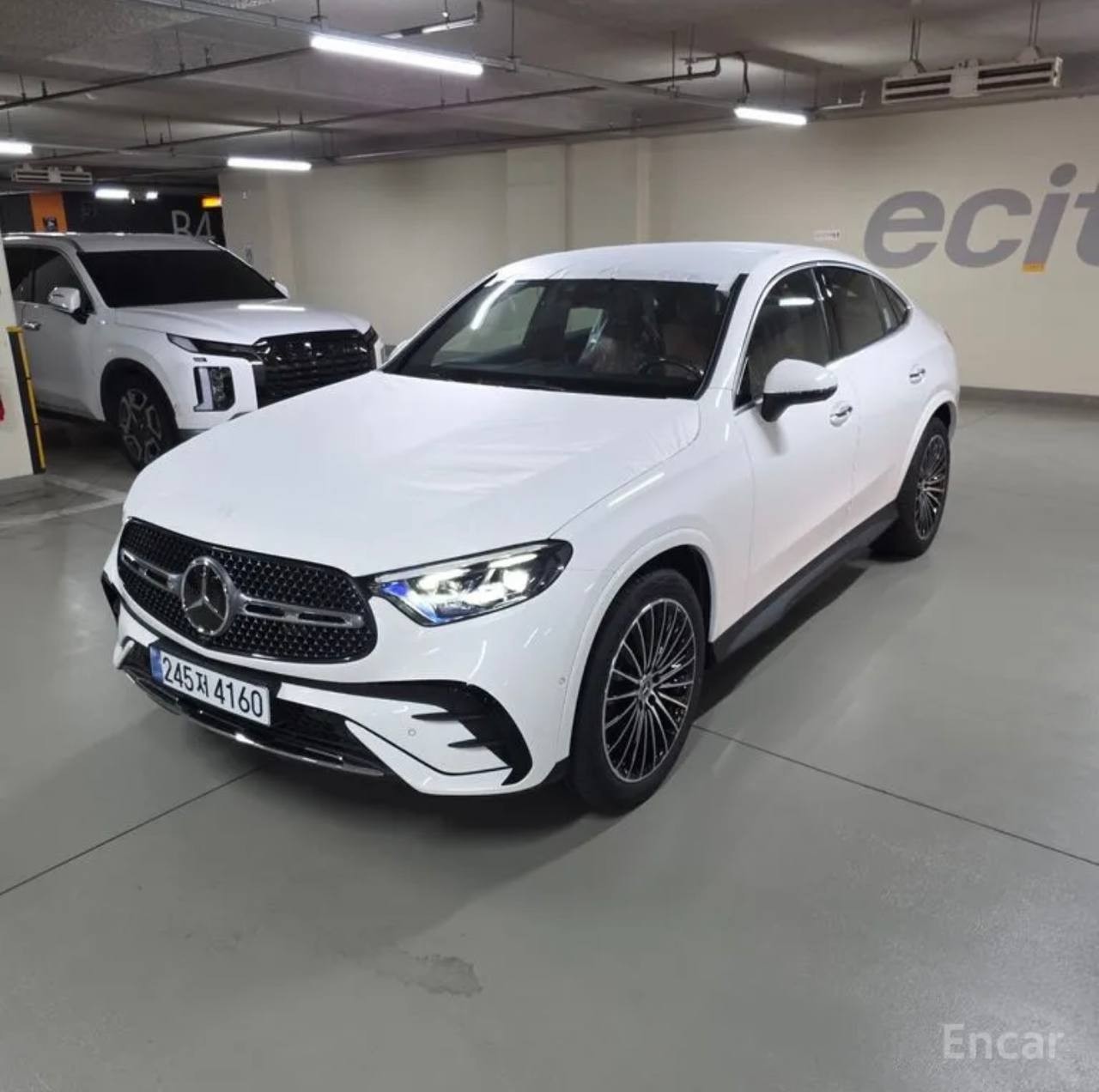 Mercedes-Benz GLC 300 2026